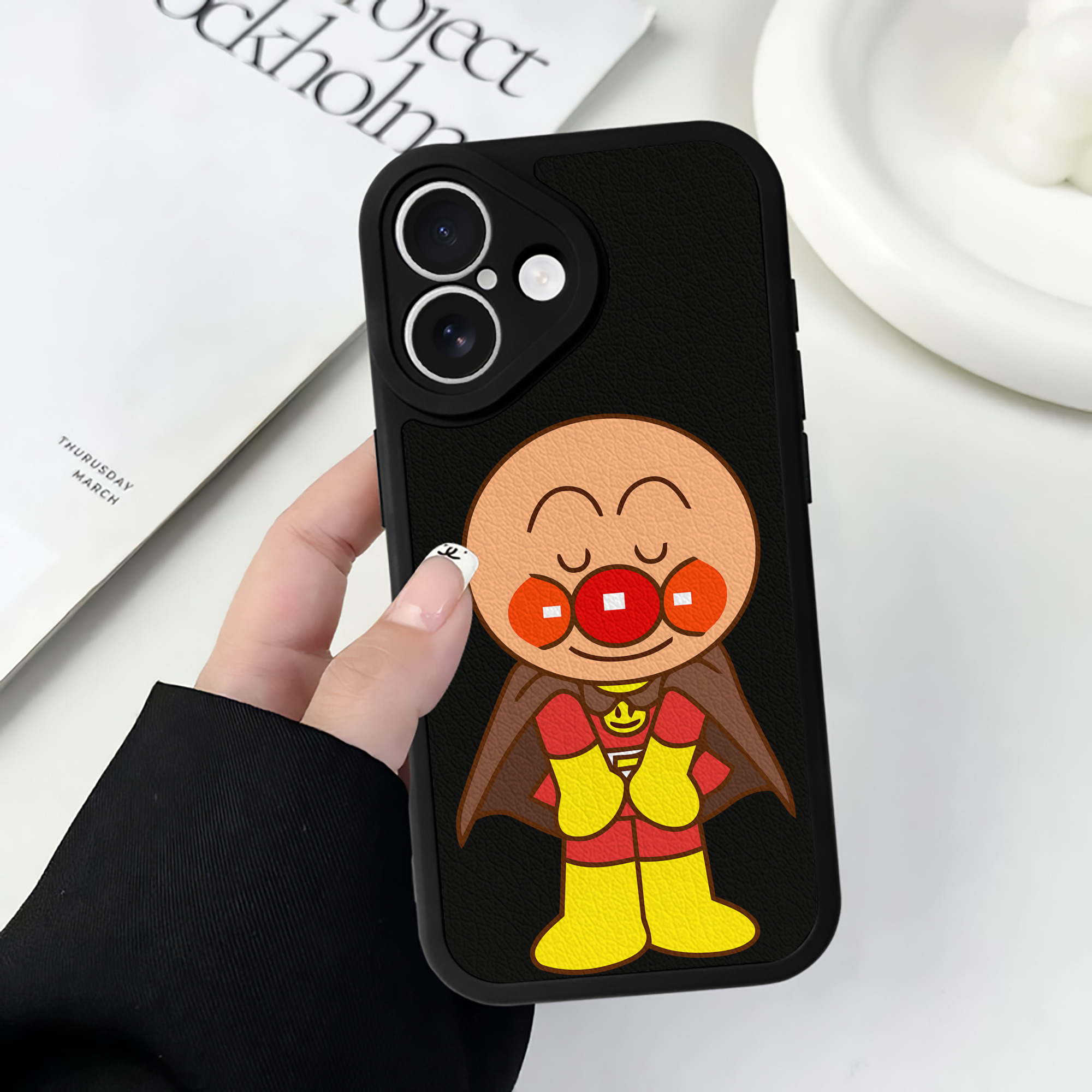 （画像用） アンパンマン Anpanman 【iPhone 16シリーズ対応】シリコンスマホケース（レザー調） 材質：シリコン